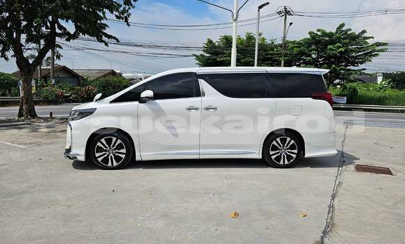 Buy Used Toyota Alphard White Car in Bangkok in Bangkok Buy Used Toyota Alphard White Car in Bangkok in Bangkok