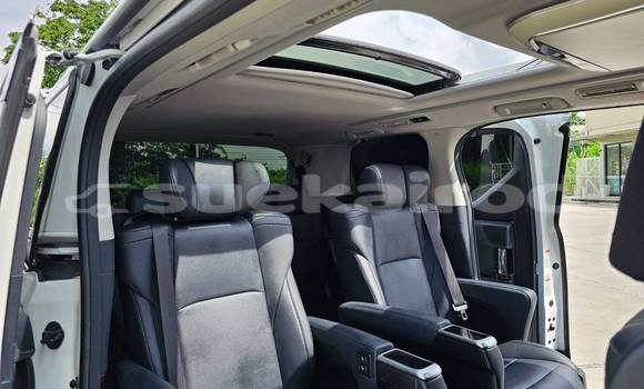 Buy Used Toyota Alphard White Car in Bangkok in Bangkok Buy Used Toyota Alphard White Car in Bangkok in Bangkok