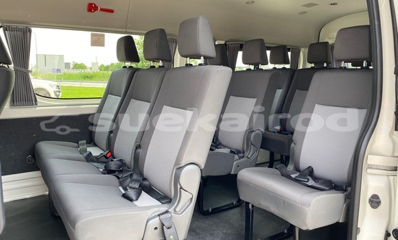 Buy Used Toyota Commuter White Car in Bangkok in Bangkok Buy Used Toyota Commuter White Car in Bangkok in Bangkok