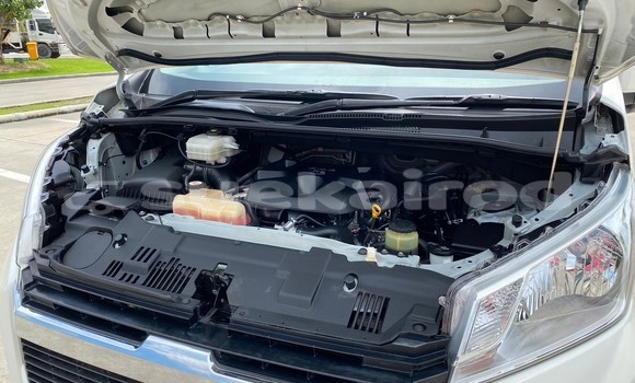 Buy Used Toyota Commuter White Car in Bangkok in Bangkok Buy Used Toyota Commuter White Car in Bangkok in Bangkok