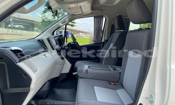 Buy Used Toyota Commuter White Car in Bangkok in Bangkok Buy Used Toyota Commuter White Car in Bangkok in Bangkok