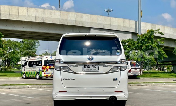 Buy Used Toyota Vellfire White Car in Bangkok in Bangkok Buy Used Toyota Vellfire White Car in Bangkok in Bangkok