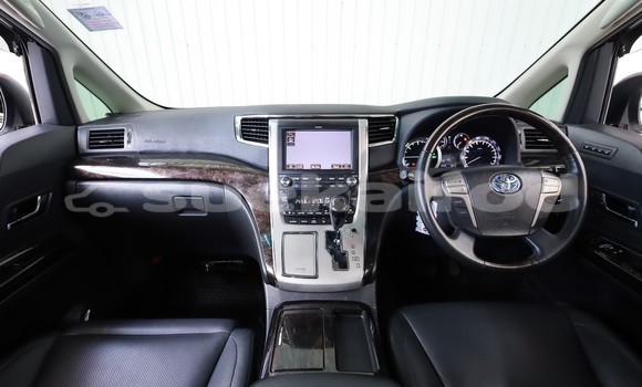 Buy Used Toyota Vellfire White Car in Bangkok in Bangkok Buy Used Toyota Vellfire White Car in Bangkok in Bangkok