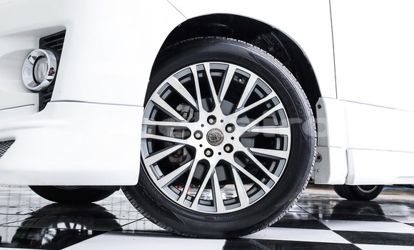 Buy Used Toyota Vellfire White Car in Bangkok in Bangkok Buy Used Toyota Vellfire White Car in Bangkok in Bangkok