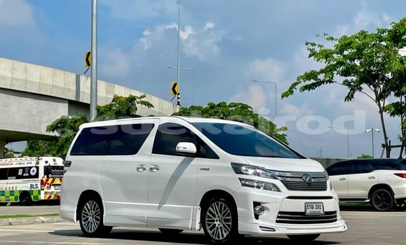 Buy Used Toyota Vellfire White Car in Bangkok in Bangkok Buy Used Toyota Vellfire White Car in Bangkok in Bangkok