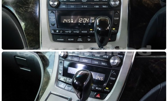 Buy Used Toyota Vellfire White Car in Bangkok in Bangkok Buy Used Toyota Vellfire White Car in Bangkok in Bangkok