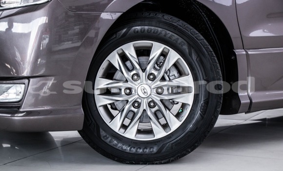 Buy Used Hyundai H1 Brown Car in Bangkok in Bangkok Buy Used Hyundai H1 Brown Car in Bangkok in Bangkok