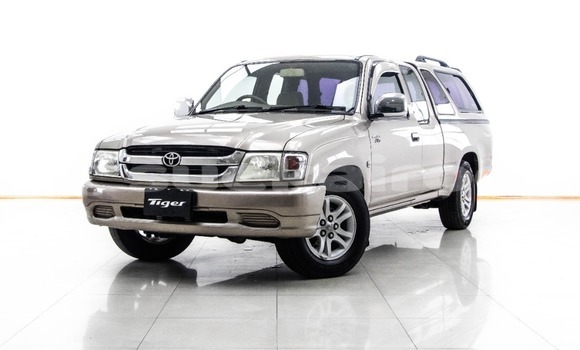 Buy Used Toyota Hilux Brown Car in Bangkok in Bangkok Buy Used Toyota Hilux Brown Car in Bangkok in Bangkok