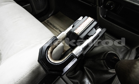 Buy Used Toyota Hilux Brown Car in Bangkok in Bangkok Buy Used Toyota Hilux Brown Car in Bangkok in Bangkok