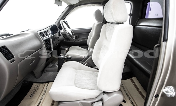 Buy Used Toyota Hilux Brown Car in Bangkok in Bangkok Buy Used Toyota Hilux Brown Car in Bangkok in Bangkok