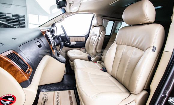 ซื้อ รถมือสอง Hyundai H1 สีน้ำตาล รถยนต์ ใน %{เมือง} ใน กรุงเทพมหานคร ซื้อ รถมือสอง Hyundai H1 สีน้ำตาล รถยนต์ ใน %{เมือง} ใน กรุงเทพมหานคร