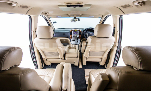 ซื้อ รถมือสอง Hyundai H1 สีน้ำตาล รถยนต์ ใน %{เมือง} ใน กรุงเทพมหานคร ซื้อ รถมือสอง Hyundai H1 สีน้ำตาล รถยนต์ ใน %{เมือง} ใน กรุงเทพมหานคร