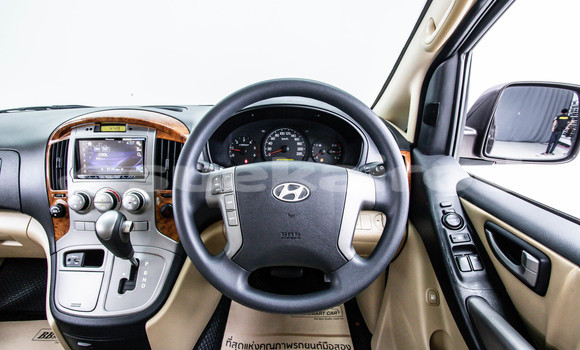 ซื้อ รถมือสอง Hyundai H1 สีน้ำตาล รถยนต์ ใน %{เมือง} ใน กรุงเทพมหานคร ซื้อ รถมือสอง Hyundai H1 สีน้ำตาล รถยนต์ ใน %{เมือง} ใน กรุงเทพมหานคร