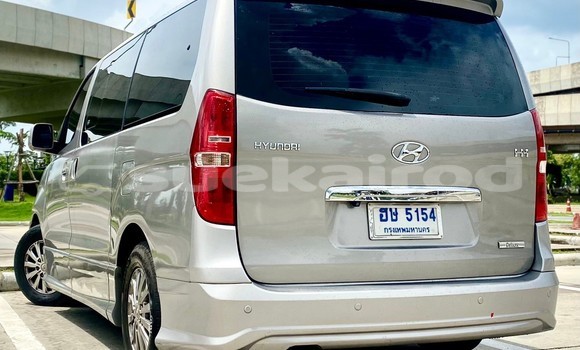 Buy Used Hyundai H1 Other Car in Bangkok in Bangkok Buy Used Hyundai H1 Other Car in Bangkok in Bangkok