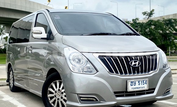 Buy Used Hyundai H1 Other Car in Bangkok in Bangkok Buy Used Hyundai H1 Other Car in Bangkok in Bangkok