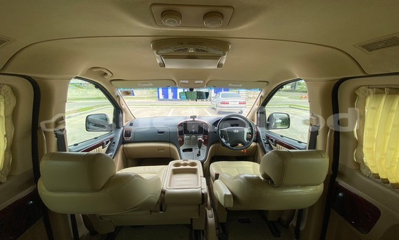 Buy Used Hyundai H1 Black Car in Bangkok in Bangkok Buy Used Hyundai H1 Black Car in Bangkok in Bangkok