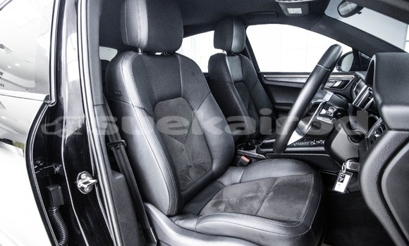 Buy Used Porsche Macan Black Car in Bangkok in Bangkok Buy Used Porsche Macan Black Car in Bangkok in Bangkok