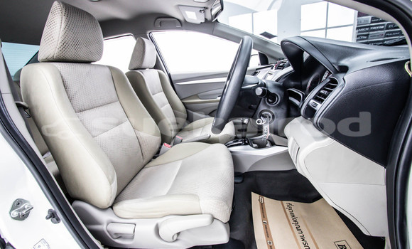 ซื้อ รถมือสอง Honda City ขาว รถยนต์ ใน %{เมือง} ใน กรุงเทพมหานคร ซื้อ รถมือสอง Honda City ขาว รถยนต์ ใน %{เมือง} ใน กรุงเทพมหานคร