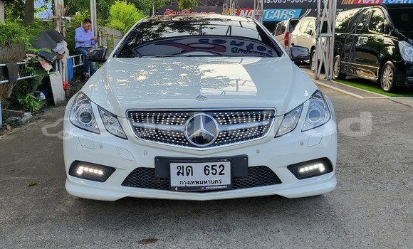 ซื้อ รถมือสอง Mercedes-Benz E200 ขาว รถยนต์ ใน %{เมือง} ใน กรุงเทพมหานคร ซื้อ รถมือสอง Mercedes-Benz E200 ขาว รถยนต์ ใน %{เมือง} ใน กรุงเทพมหานคร