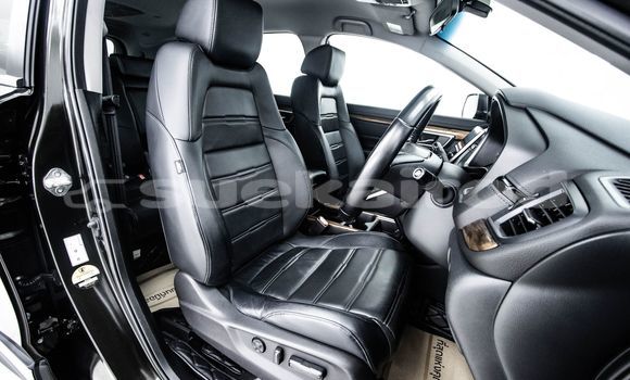 Buy Used Honda CR-V Green Car in Bangkok in Bangkok Buy Used Honda CR-V Green Car in Bangkok in Bangkok