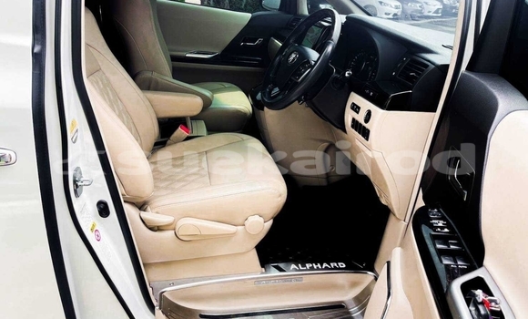 ซื้อ รถมือสอง Toyota Alphard ขาว รถยนต์ ใน %{เมือง} ใน กรุงเทพมหานคร ซื้อ รถมือสอง Toyota Alphard ขาว รถยนต์ ใน %{เมือง} ใน กรุงเทพมหานคร