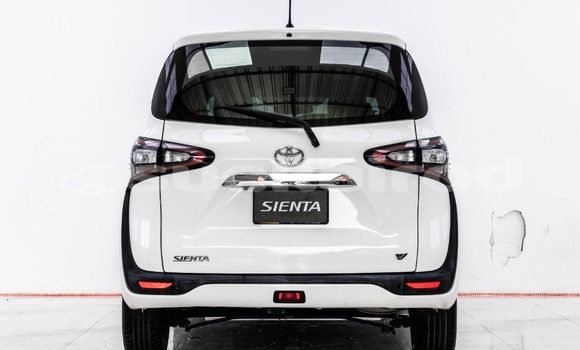 Buy Used Toyota Sienta White Car in Bangkok in Bangkok Buy Used Toyota Sienta White Car in Bangkok in Bangkok