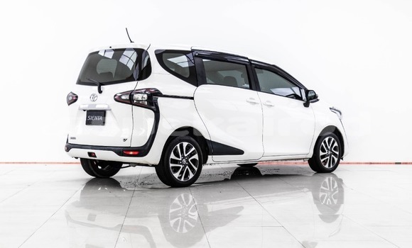 Buy Used Toyota Sienta White Car in Bangkok in Bangkok Buy Used Toyota Sienta White Car in Bangkok in Bangkok