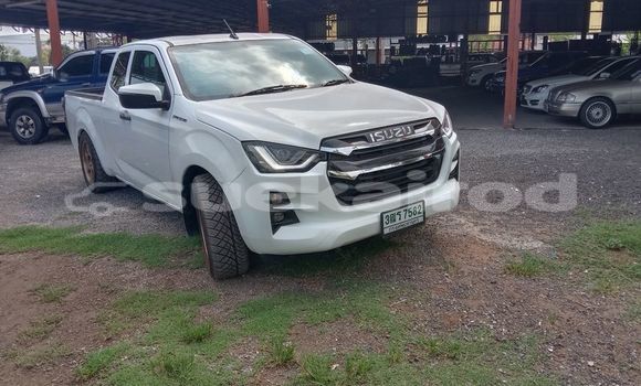 Buy Used Isuzu D-Max White Car in Bangkok in Bangkok
