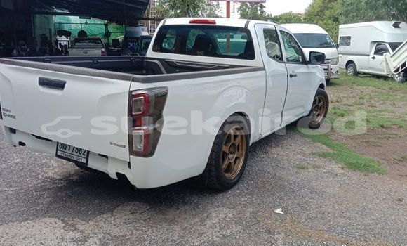Buy Used Isuzu D-Max White Car in Bangkok in Bangkok Buy Used Isuzu D-Max White Car in Bangkok in Bangkok