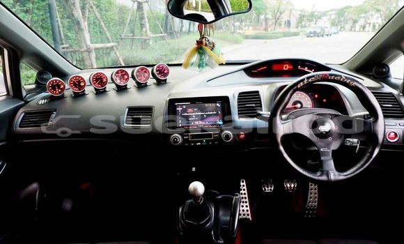 ซื้อ รถมือสอง Honda Civic อื่น ๆ รถยนต์ ใน %{เมือง} ใน กรุงเทพมหานคร