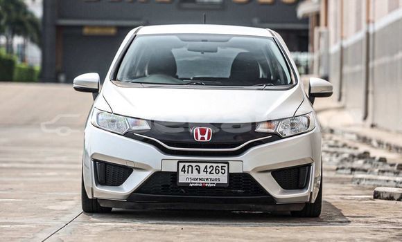 Buy Used Honda Jazz White Car in Bangkok in Bangkok Buy Used Honda Jazz White Car in Bangkok in Bangkok