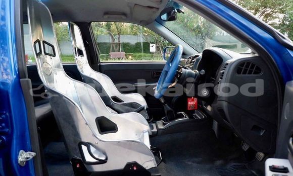 Buy Used Chevrolet Colorado Blue Car in Bangkok in Bangkok Buy Used Chevrolet Colorado Blue Car in Bangkok in Bangkok