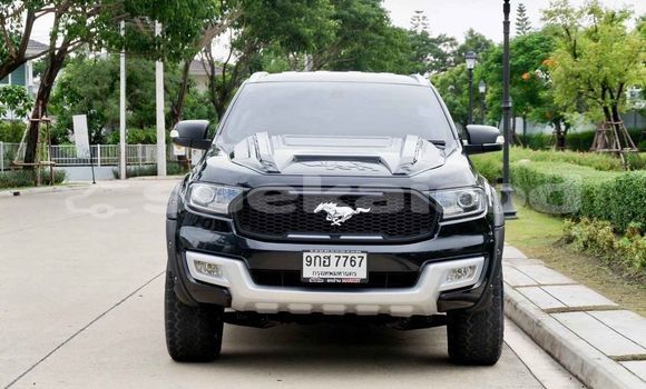 ซื้อ รถมือสอง Ford Everest สีดำ รถยนต์ ใน %{เมือง} ใน กรุงเทพมหานคร
