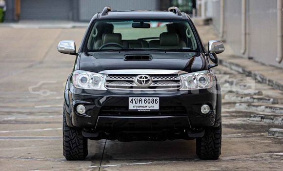 Buy Used Toyota Fortuner Black Car in Bangkok in Bangkok