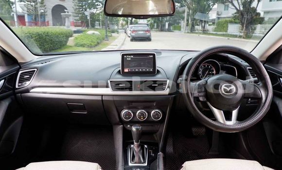 ซื้อ รถมือสอง Mazda 3 สีแดง รถยนต์ ใน %{เมือง} ใน กรุงเทพมหานคร