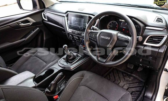 Buy Used Isuzu D-Max White Car in Bangkok in Bangkok Buy Used Isuzu D-Max White Car in Bangkok in Bangkok