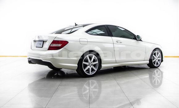 ซื้อ รถมือสอง Mercedes-Benz C180 coupe ขาว รถยนต์ ใน %{เมือง} ใน กรุงเทพมหานคร ซื้อ รถมือสอง Mercedes-Benz C180 coupe ขาว รถยนต์ ใน %{เมือง} ใน กรุงเทพมหานคร