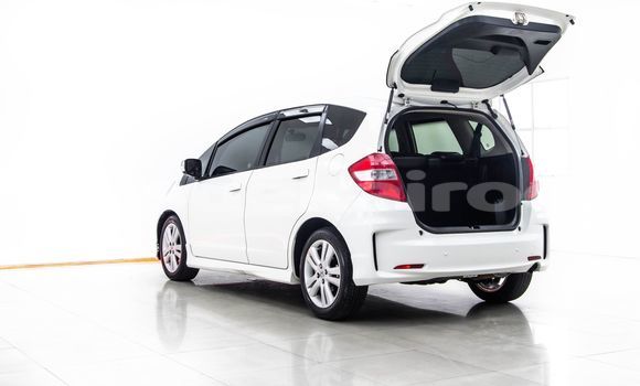 Buy Used Honda Jazz White Car in Bangkok in Bangkok Buy Used Honda Jazz White Car in Bangkok in Bangkok