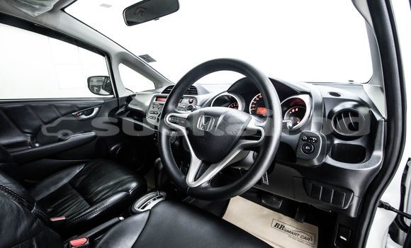 Buy Used Honda Jazz White Car in Bangkok in Bangkok Buy Used Honda Jazz White Car in Bangkok in Bangkok