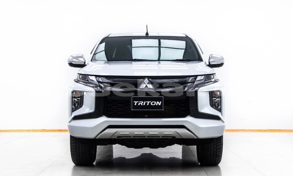Buy Used Mitsubishi Triton White Car in Bangkok in Bangkok