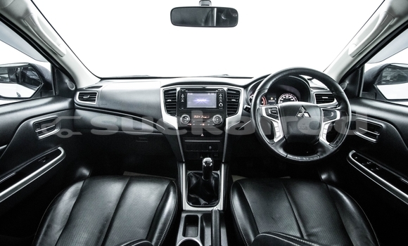 Buy Used Mitsubishi Triton White Car in Bangkok in Bangkok Buy Used Mitsubishi Triton White Car in Bangkok in Bangkok