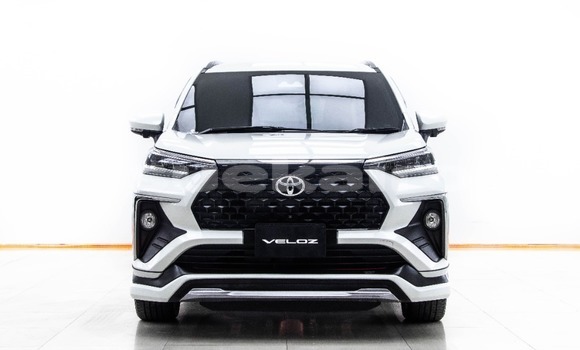 Buy Used Toyota Corolla Cross White Car in Bangkok in Bangkok