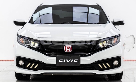 ซื้อ รถมือสอง Honda Civic ขาว รถยนต์ ใน %{เมือง} ใน กรุงเทพมหานคร