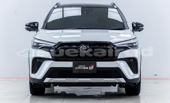 ซื้อ รถมือสอง Toyota Corolla Cross ขาว รถยนต์ ใน %{เมือง} ใน กรุงเทพมหานคร