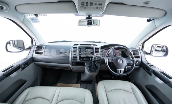 Buy Used Volkswagen Caravelle White Car in Bangkok in Bangkok Buy Used Volkswagen Caravelle White Car in Bangkok in Bangkok