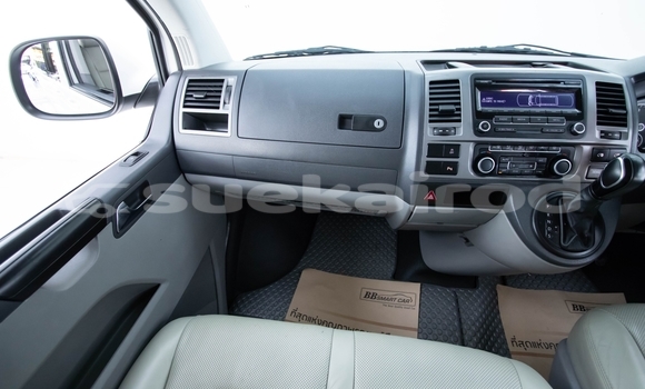 Buy Used Volkswagen Caravelle White Car in Bangkok in Bangkok Buy Used Volkswagen Caravelle White Car in Bangkok in Bangkok