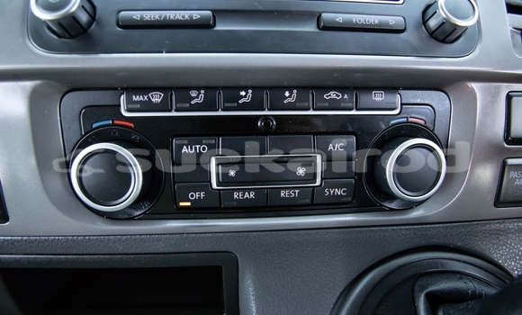 Buy Used Volkswagen Caravelle White Car in Bangkok in Bangkok Buy Used Volkswagen Caravelle White Car in Bangkok in Bangkok