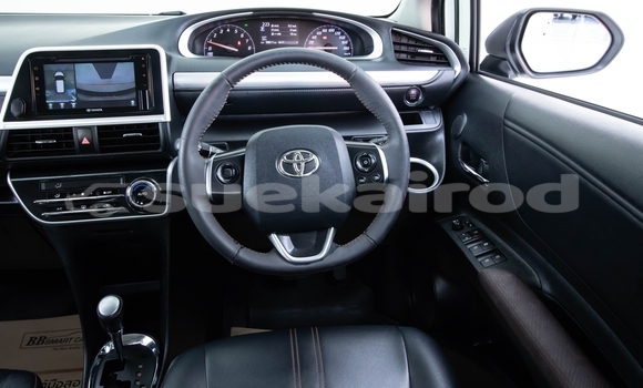 Buy Used Toyota Sienta White Car in Bangkok in Bangkok Buy Used Toyota Sienta White Car in Bangkok in Bangkok