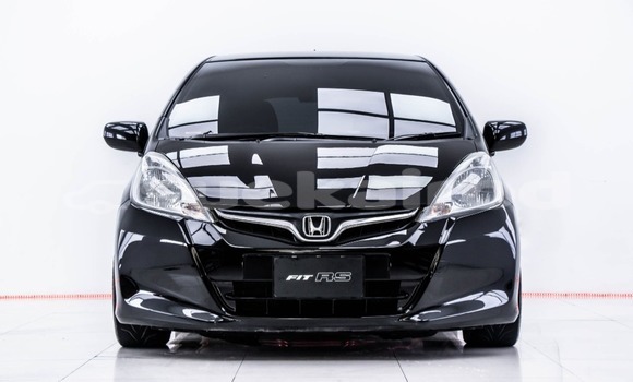 ซื้อ รถมือสอง Honda Jazz สีดำ รถยนต์ ใน %{เมือง} ใน กรุงเทพมหานคร