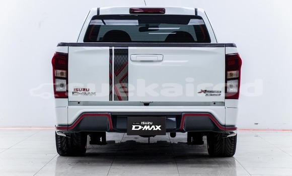 Buy Used Isuzu D–MAX White Car in Bangkok in Bangkok Buy Used Isuzu D–MAX White Car in Bangkok in Bangkok